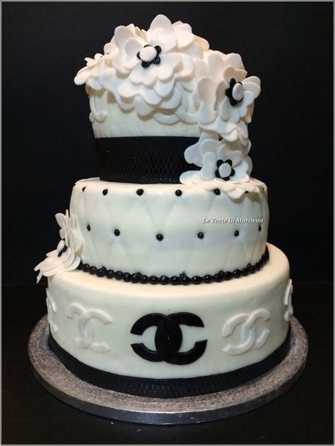 Torta Chanel, 8 strati PDS con farcia 